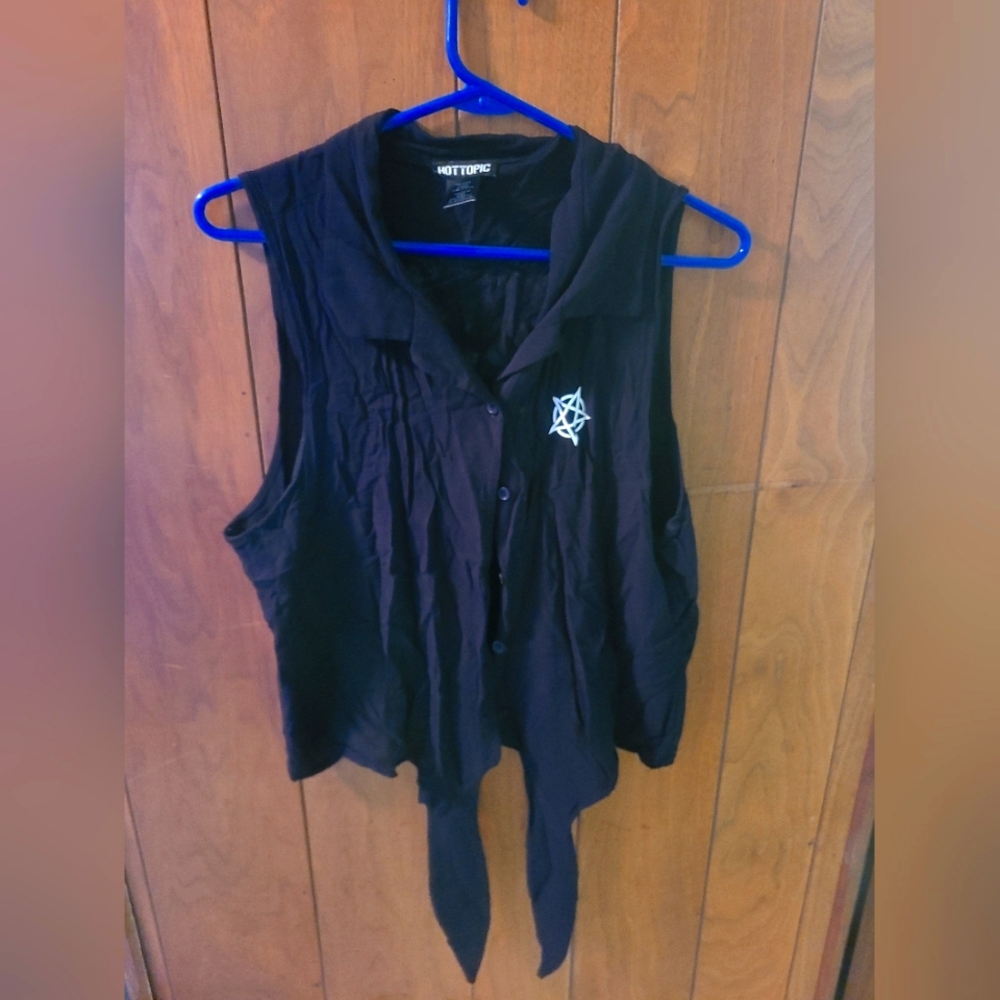 Hot Topic Skull/goth vest top, 2XL
